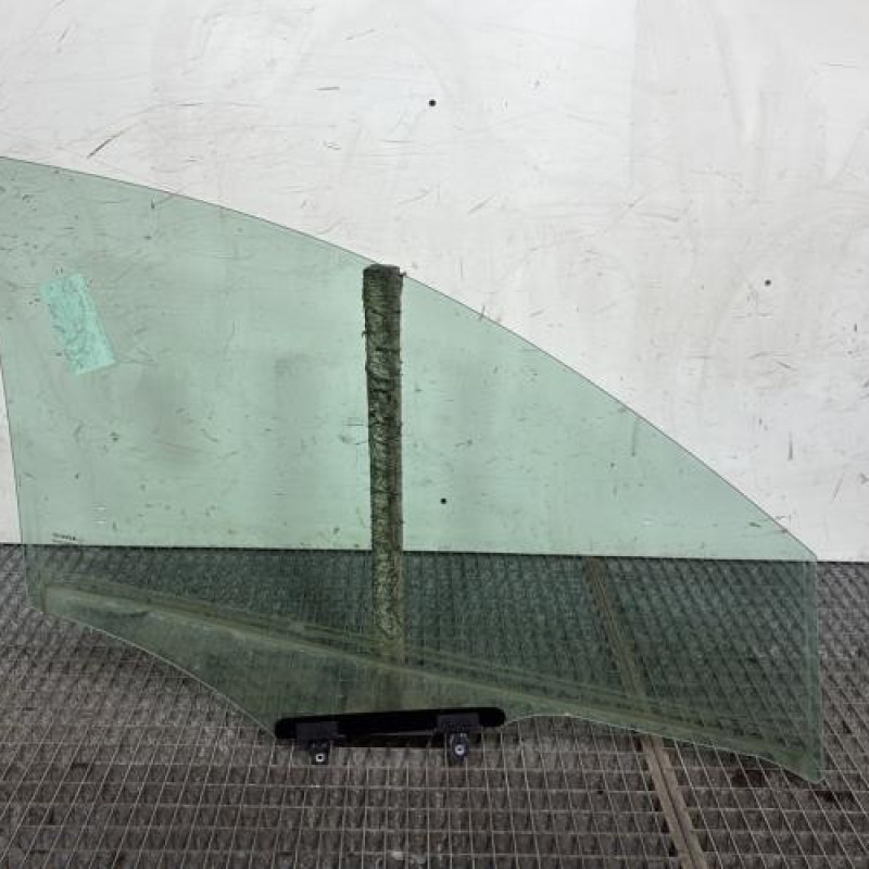 Vitre avant gauche RENAULT KADJAR Photo n°4