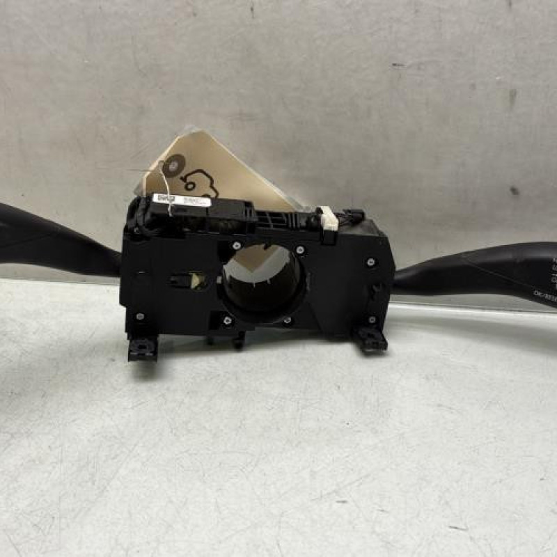 Com (Bloc Contacteur Tournant+Commodo Essuie Glace+Commodo Phare) VOLKSWAGEN POLO 5 Photo n°1