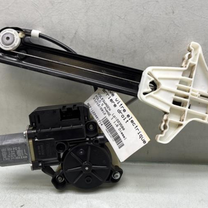 Leve vitre electrique arriere droit VOLKSWAGEN POLO 5 Photo n°1
