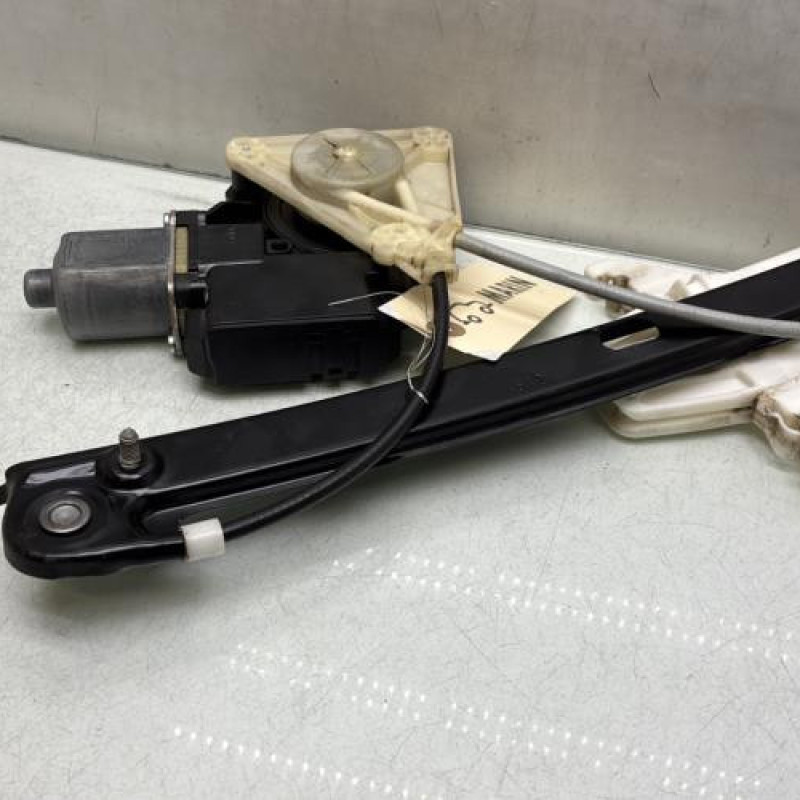 Leve vitre electrique arriere droit VOLKSWAGEN POLO 5 Photo n°6