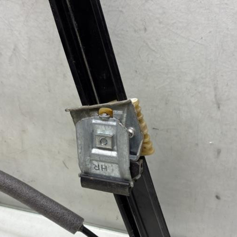 Leve vitre electrique avant droit VOLKSWAGEN POLO 5 Photo n°2