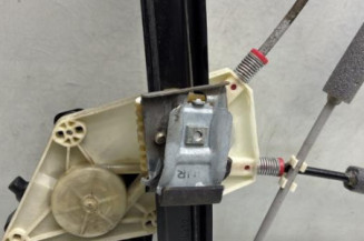 Leve vitre electrique avant droit VOLKSWAGEN POLO 5