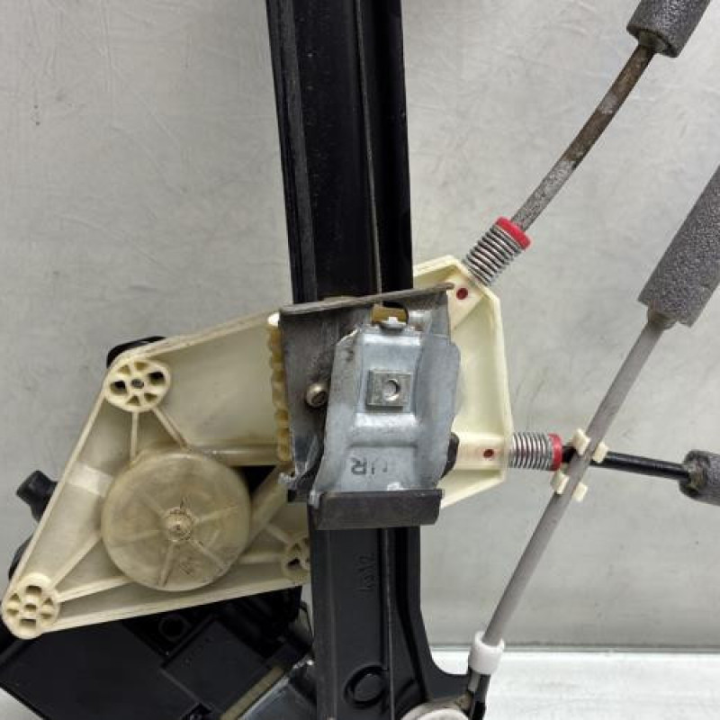 Leve vitre electrique avant droit VOLKSWAGEN POLO 5 Photo n°3