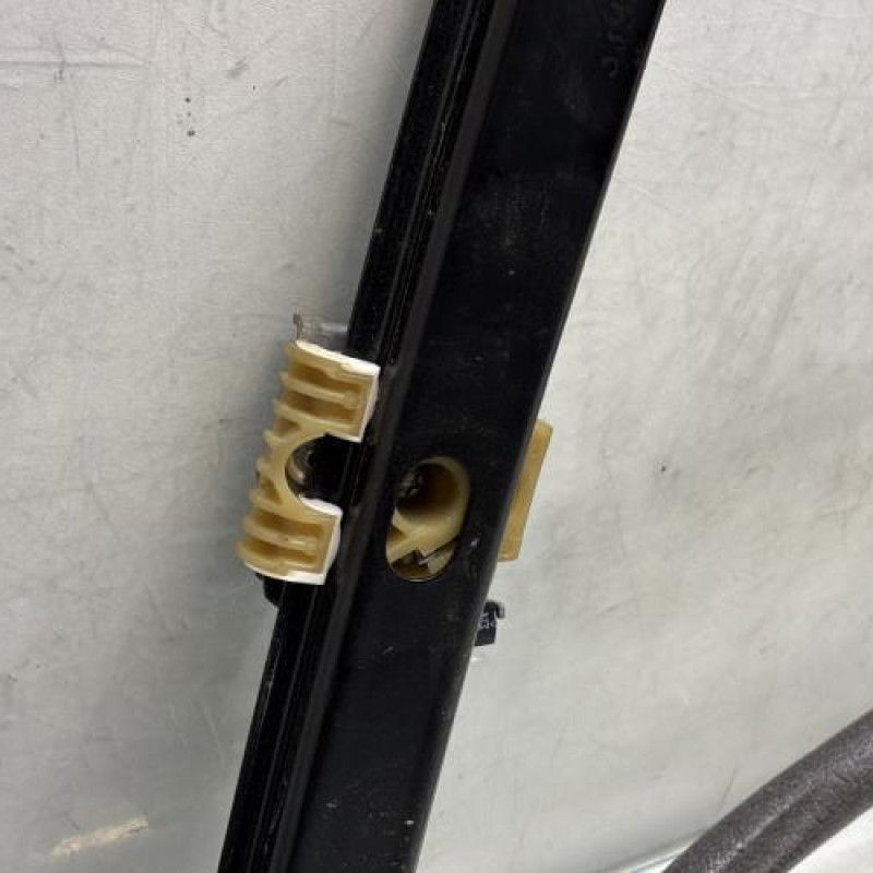 Leve vitre electrique avant droit VOLKSWAGEN POLO 5 Photo n°5