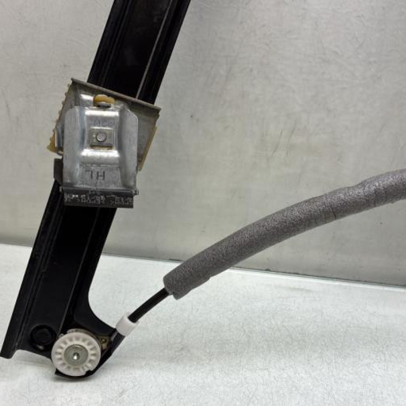 Leve vitre electrique avant gauche VOLKSWAGEN POLO 5 Photo n°3