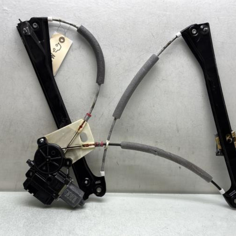 Leve vitre electrique avant gauche VOLKSWAGEN POLO 5 Photo n°4