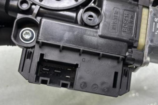 Leve vitre electrique avant gauche VOLKSWAGEN POLO 5