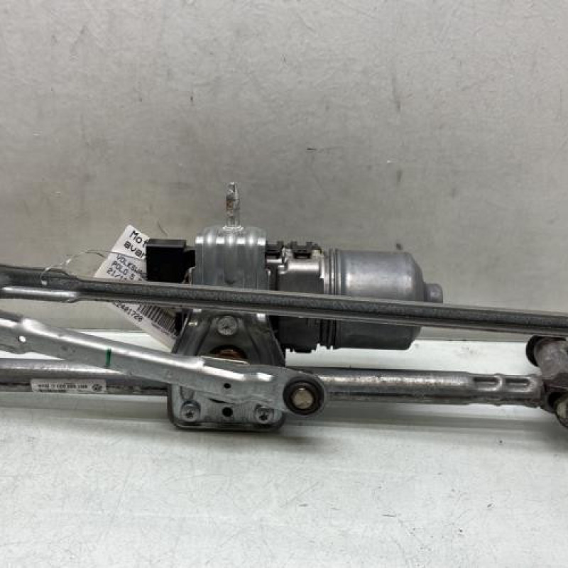 Moteur essuie glace avant VOLKSWAGEN POLO 5 Photo n°4