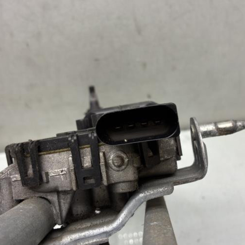 Moteur essuie glace avant VOLKSWAGEN POLO 5 Photo n°7