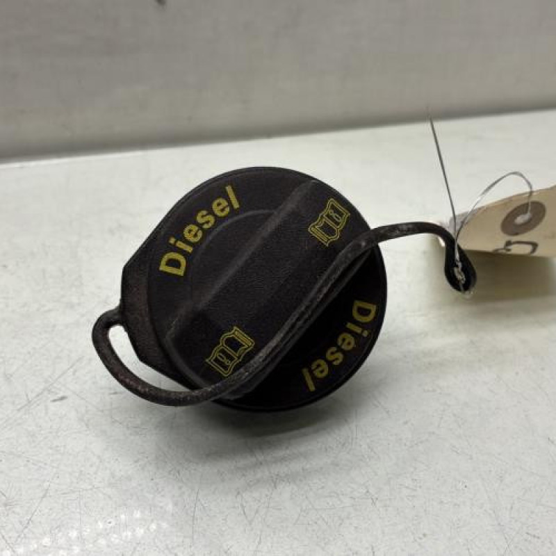 Bouchon de carburant VOLKSWAGEN POLO 5 Photo n°1