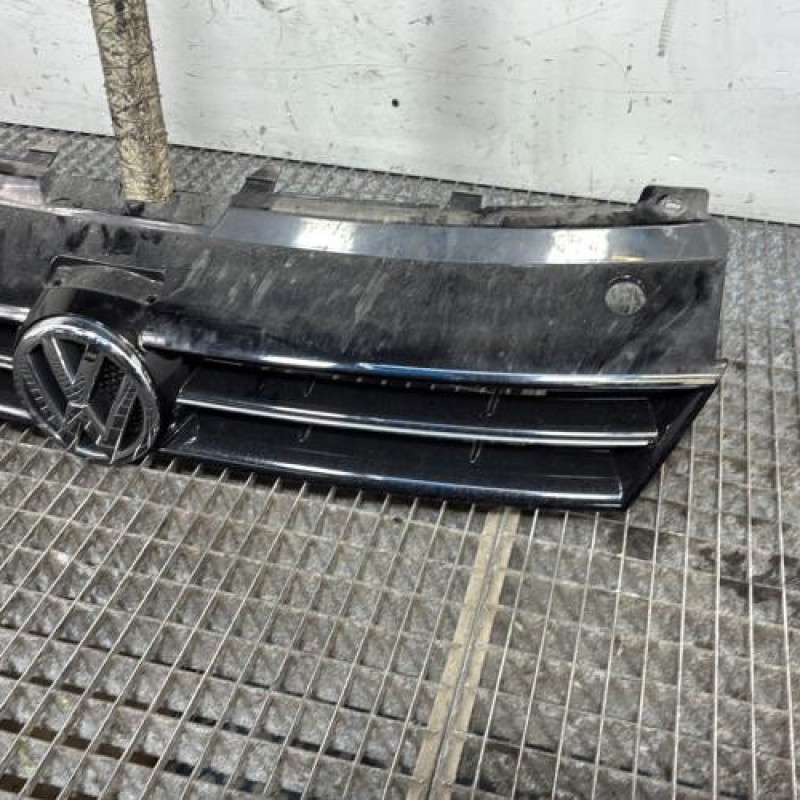 Calandre VOLKSWAGEN POLO 5 Photo n°3