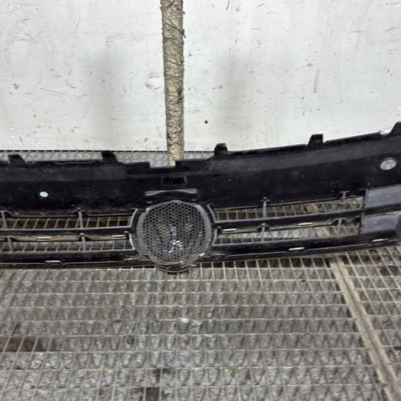 Calandre VOLKSWAGEN POLO 5 Photo n°4