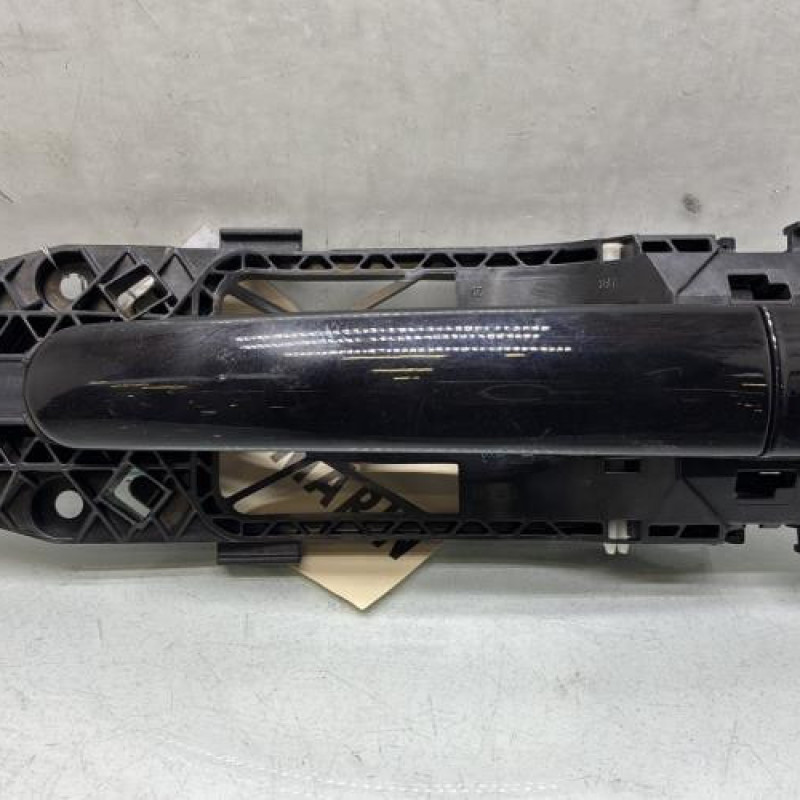 Poignee porte arriere droit VOLKSWAGEN POLO 5 Photo n°1