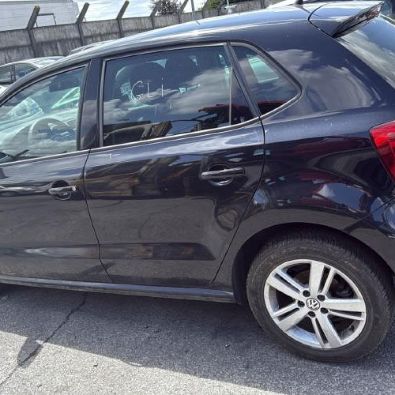 Poignee porte avant gauche VOLKSWAGEN POLO 5 Photo n°10