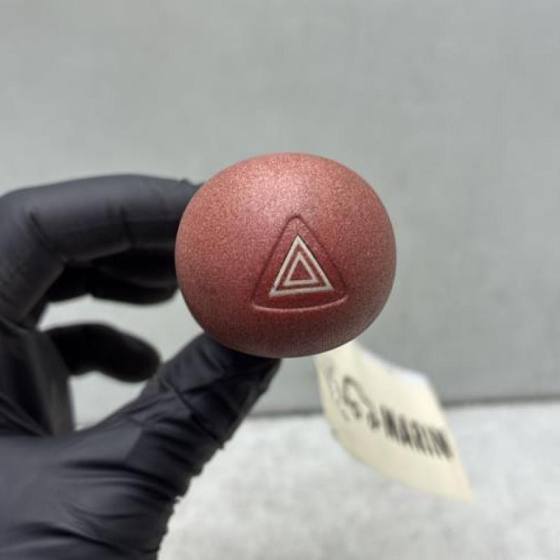 Bouton de warning RENAULT TWINGO 1 Photo n°1