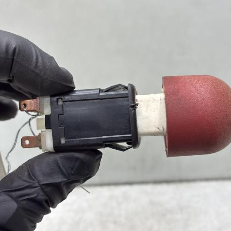 Bouton de warning RENAULT TWINGO 1 Photo n°2