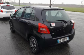 Aile avant droit TOYOTA YARIS 2