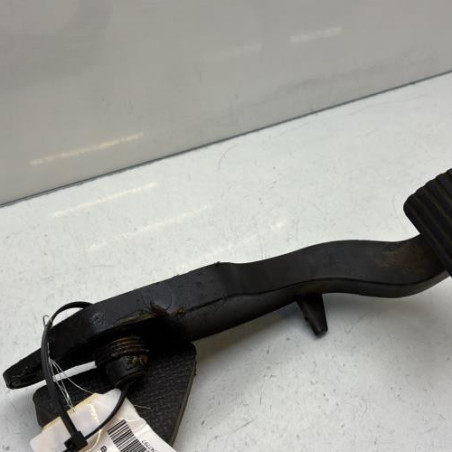 Pedale d'embrayage PEUGEOT 206 Photo n°1