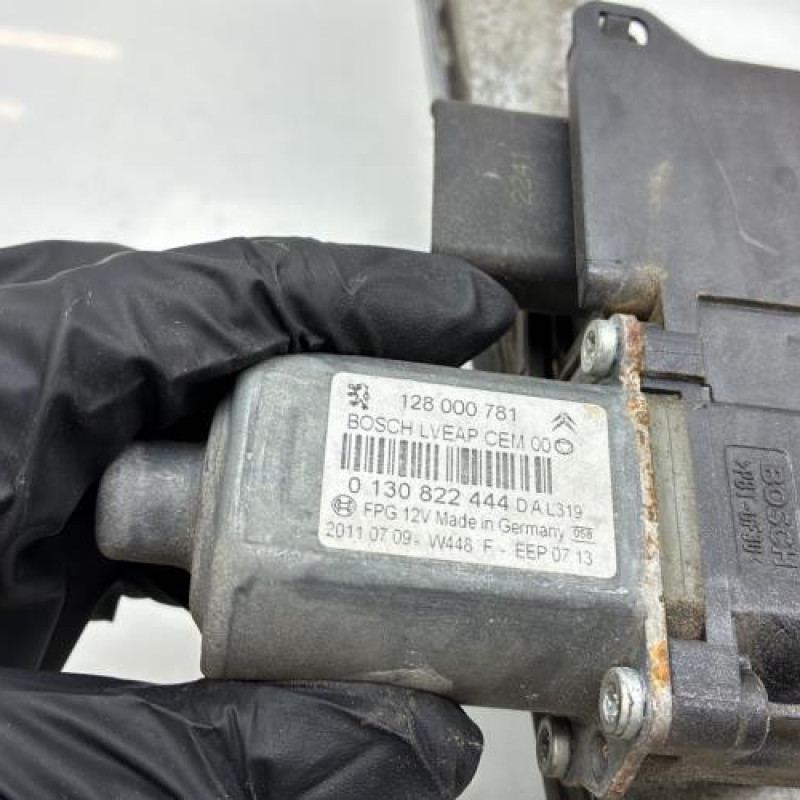 Leve vitre electrique avant gauche CITROEN C5 2 Photo n°5