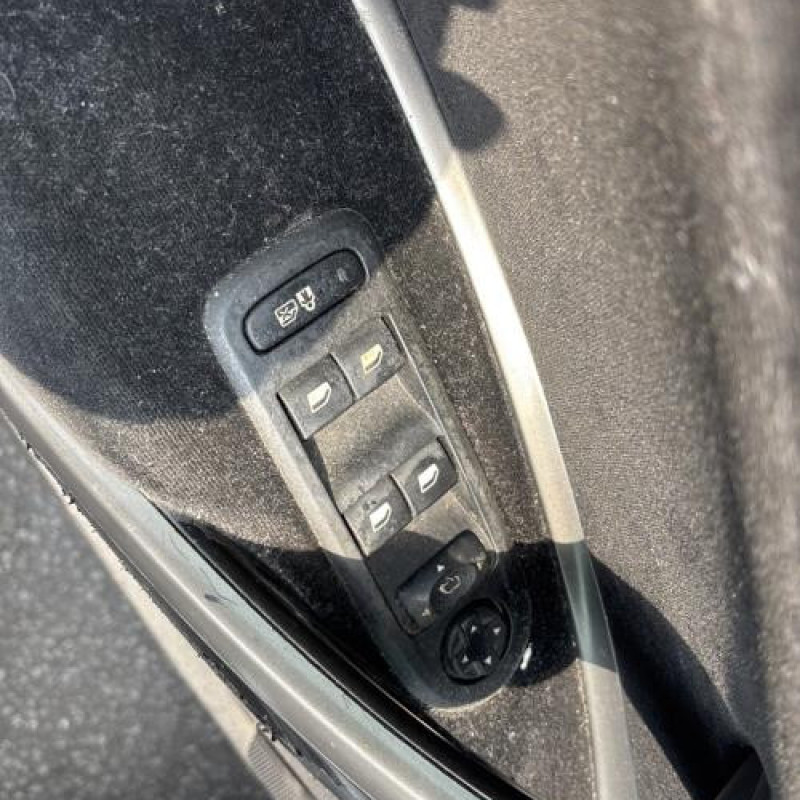 Leve vitre electrique avant gauche CITROEN C5 2 Photo n°19