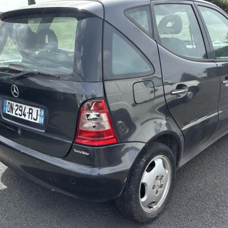 Capot MERCEDES CLASSE A 168 Photo n°9