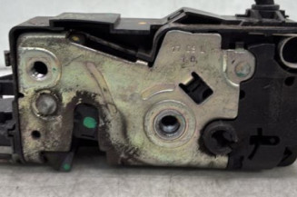 Serrure avant droit PEUGEOT 207