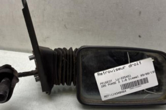 Retroviseur droit PEUGEOT 205 Photo n°1