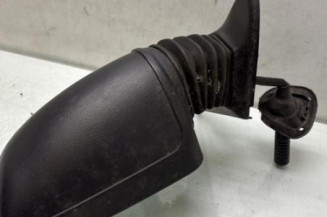 Retroviseur droit PEUGEOT 205