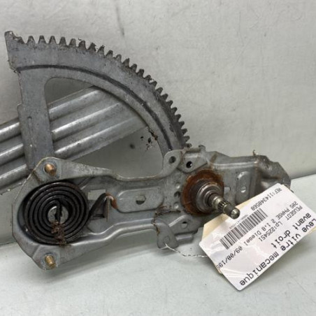 Leve vitre mecanique avant droit PEUGEOT 205