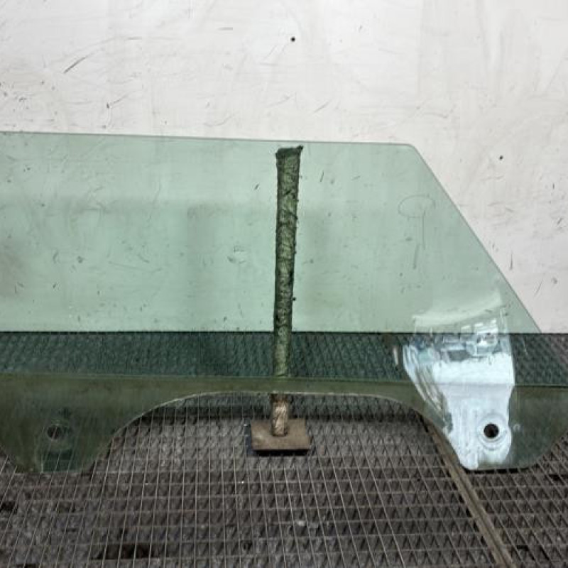 Vitre avant gauche MINI MINI 2 R55 Photo n°4