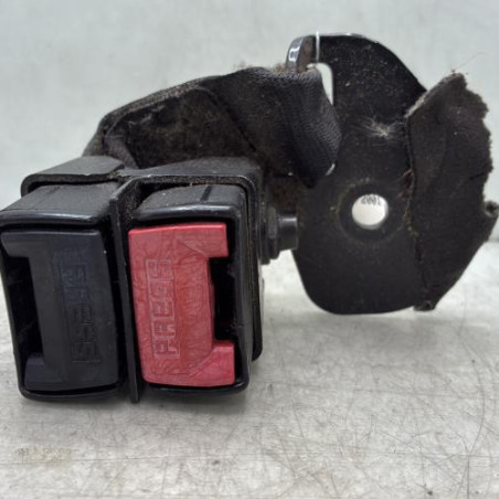 Attache ceinture arriere gauche RENAULT CLIO 2