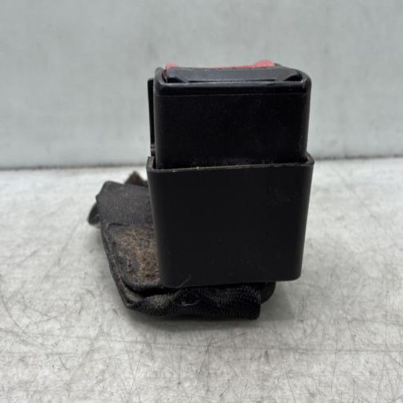 Attache ceinture arriere gauche RENAULT CLIO 2 Photo n°3