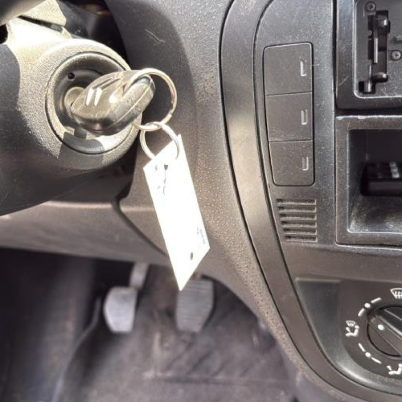 Aile avant droit CITROEN C2 Photo n°18