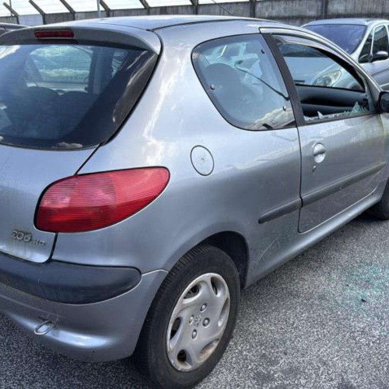 Bouton de coffre PEUGEOT 206 Photo n°7