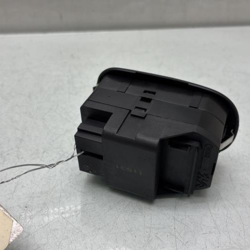 Interrupteur de leve vitre avant gauche PEUGEOT 206+ Photo n°2