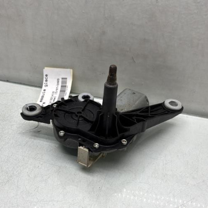 Moteur essuie glace arriere PEUGEOT 206+ Photo n°1