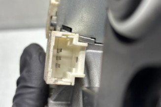 Moteur essuie glace arriere PEUGEOT 206+