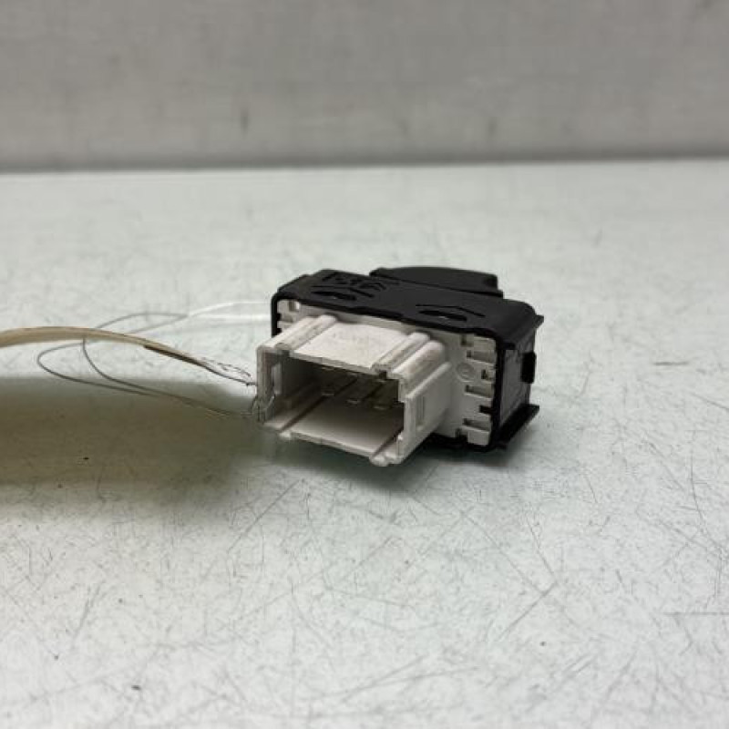 Interrupteur de leve vitre avant droit PEUGEOT 208 1 Photo n°2