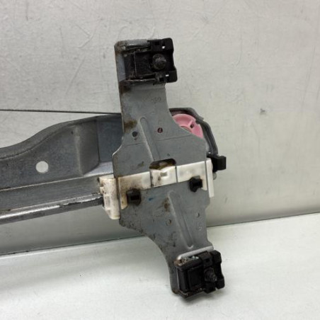Leve vitre electrique avant gauche PEUGEOT 208 1