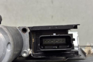 Leve vitre electrique avant gauche PEUGEOT 208 1