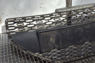 Calandre PEUGEOT 208 1