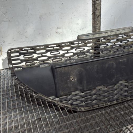 Calandre PEUGEOT 208 1