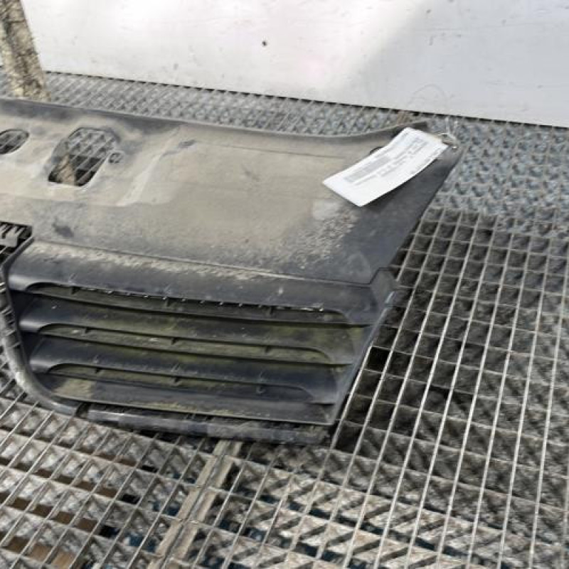 Calandre RENAULT CLIO 2 Photo n°3