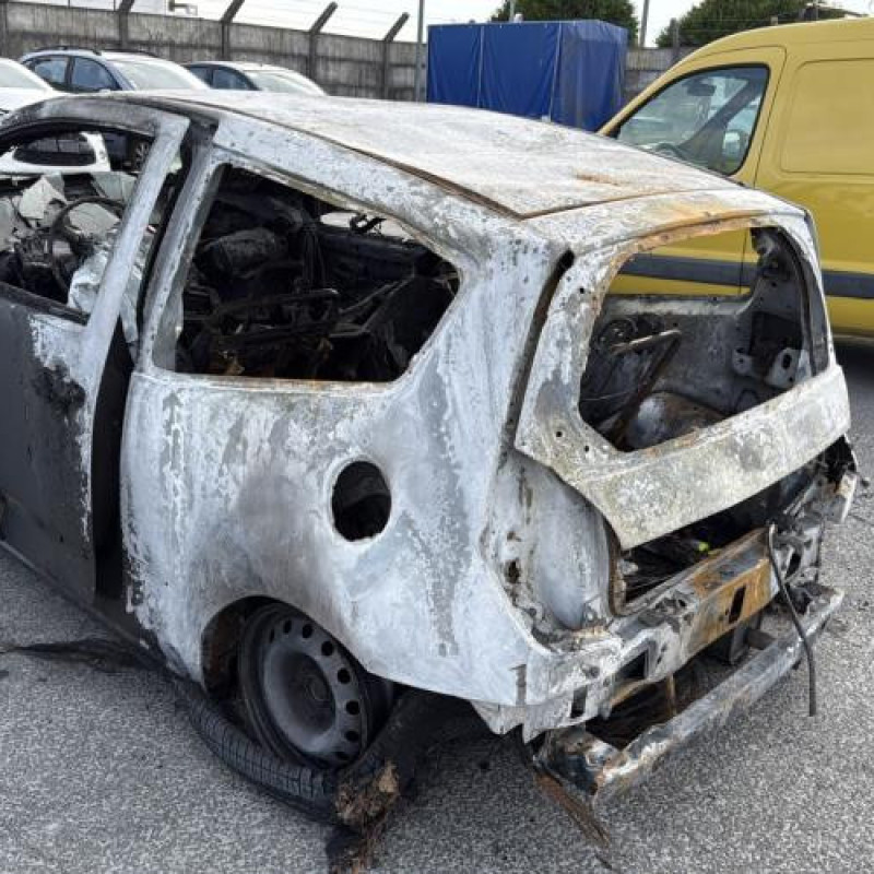 Capot CITROEN C2 Photo n°10