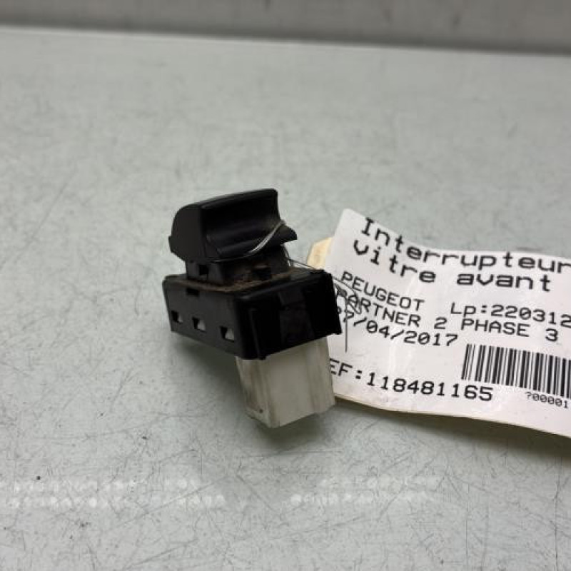 Interrupteur de leve vitre avant gauche PEUGEOT PARTNER 2 Photo n°2