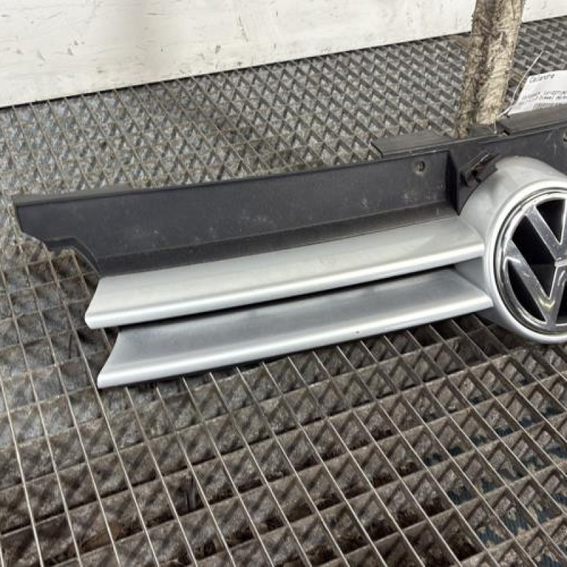 Calandre VOLKSWAGEN GOLF 4 Photo n°2