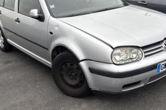 Calandre VOLKSWAGEN GOLF 4