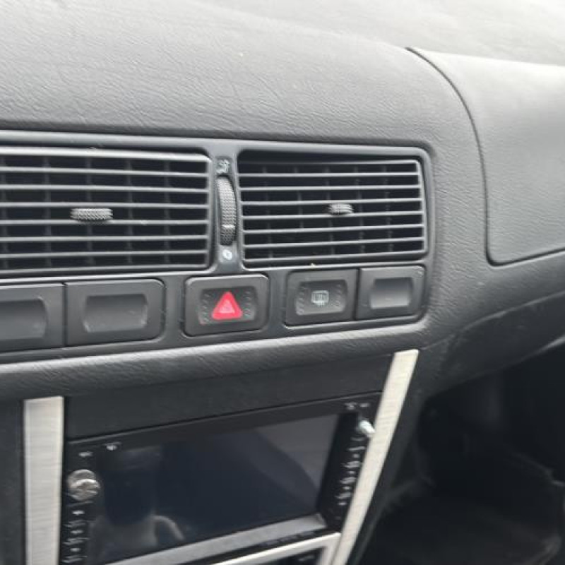 Serrure avant gauche VOLKSWAGEN GOLF 4 Photo n°19