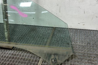 Vitre avant droit AUDI A6 3