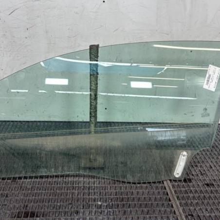 Vitre avant gauche ALFA ROMEO GT Photo n°1